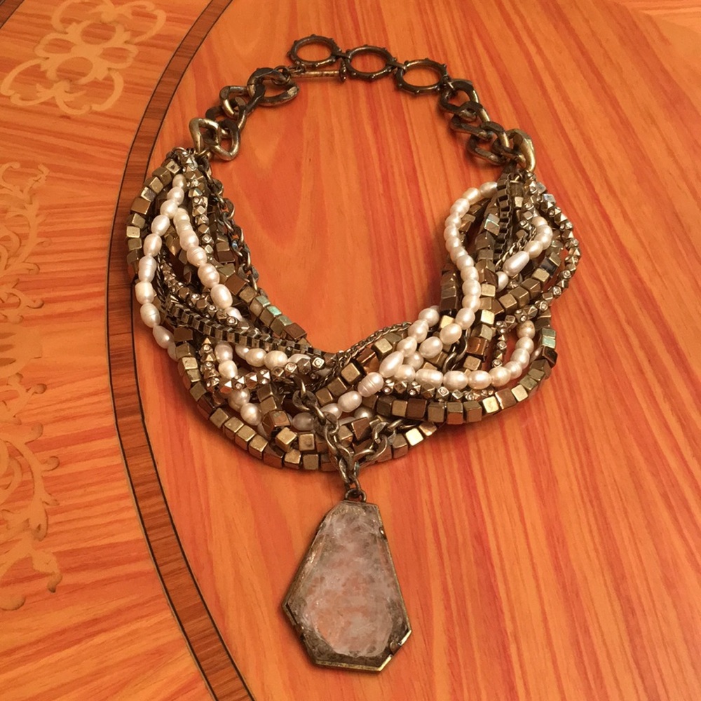 Ann Taylor Gold Tone Pearlized twist Statement Necklace with lucite pendant - Picture 5 of 11
